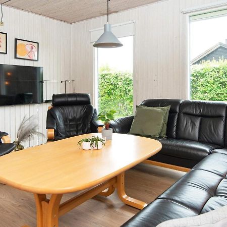 9 Person Holiday Home In Juelsminde Sonderby  외부 사진