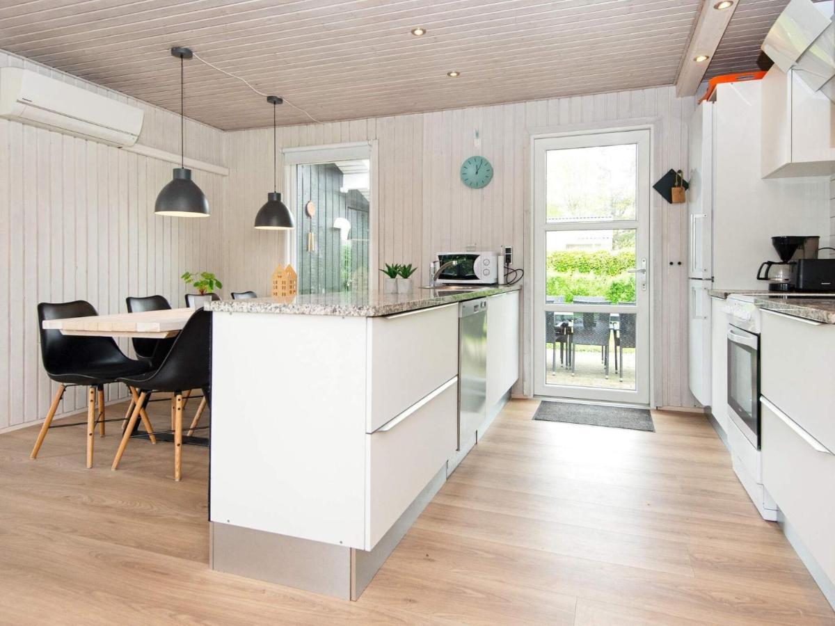 9 Person Holiday Home In Juelsminde Sonderby  외부 사진